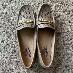 Life Stride Velocity Memory Foam Loafers Size 10